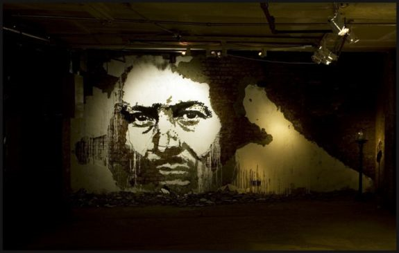 Portrait in the Wall Portrait in the Wall